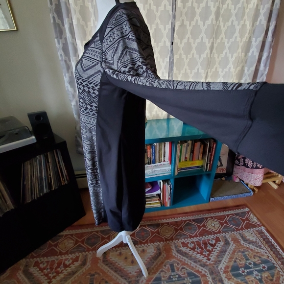 Balance Collection Dress - Picture 5 of 10